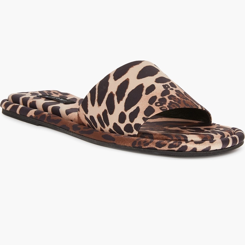 NATORI  Slide Sandal. Ladies Size 6M leopard satin